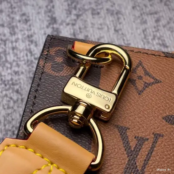 SAC VUITTON PLAT CROSS LOUIS 0706